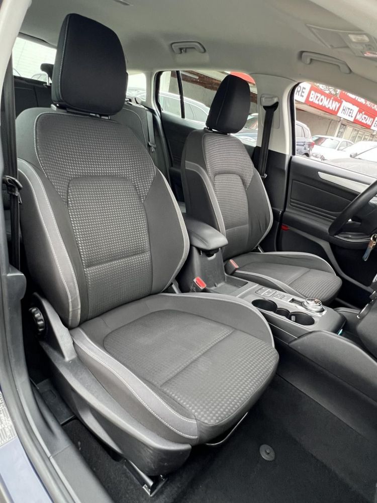 FORD FOCUS 1.5 EcoBlue Business (Automata) A LEGJOBB ÁRON! Carplay. ACC. Radar elöl-hátul. bluetooth. stb
