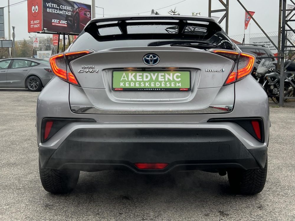 TOYOTA C-HR 1.8 Hybrid Executive e-CVT JBL LED Tempomat Bluetooth Sávtartó Holttér Keyless!