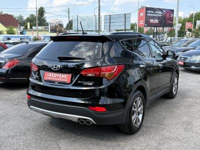 HYUNDAI SANTA FE 2.2 CRDi Premium (Automata) Klíma Tempomat Bluetooth 182e km! 4AWD Ajándék olajcsere!