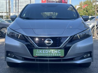 NISSAN LEAF N-Connecta 40kWh (Automata) 59e km. 360 kamera. első-hátsó ülésfűtés. kormányfűtés. CARPLAY!