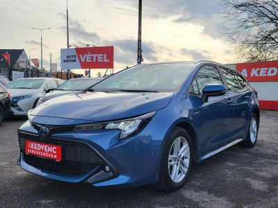 TOYOTA COROLLA Touring Sports 1.8 Hybrid Active e-CVT 43e km. LED Tempomat Kamera Bluetooth Megkímélt!