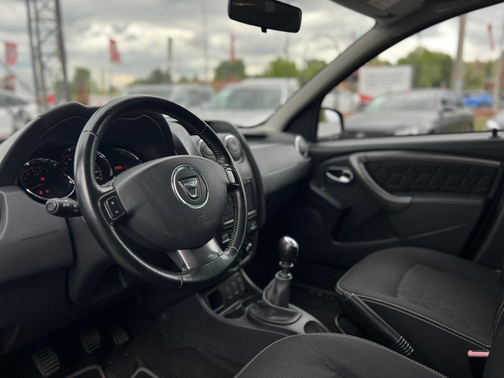 DACIA DUSTER 1.2 TCe Exception Klíma Tempomat Bluetooth Tolatóradar