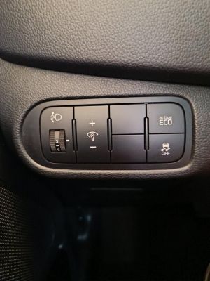 KIA CARENS 1.7 CRDI HP EX Limited DCT Magyar. 163e km. Tolatóradar digit klíma Bluetooth Ajándék olajcsere!