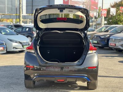 NISSAN LEAF N-Connecta 40kWh (Automata) 60e km. 270km hatótáv. keyless. 360 kamera. első-hátsó ülésfűtés. téli-nyári!