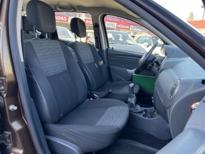 DACIA DUSTER 1.5 dCi Ambiente M.o.-i. 1.tul. Klíma Vonóhorog Friss műszaki!