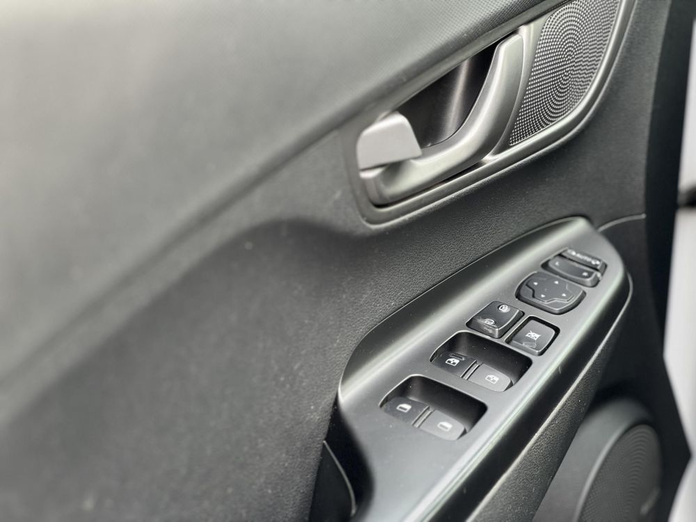 HYUNDAI KONA EV 64kWh Style 100% akku. HUD. sávtartó. CarPlay. 400km hatótáv!