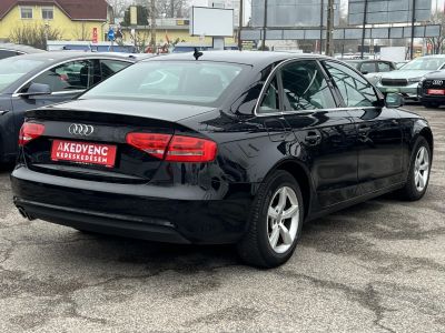 AUDI A4 2.0 TDi Klíma Tempomat Bluetooth 142e km!
