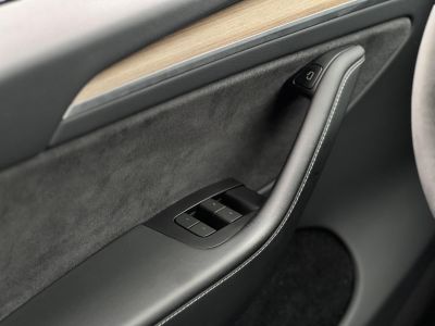 TESLA MODEL Y Long Range AWD (Automata) 510km hatótáv. RYZEN proci. 2031-ig garancia!