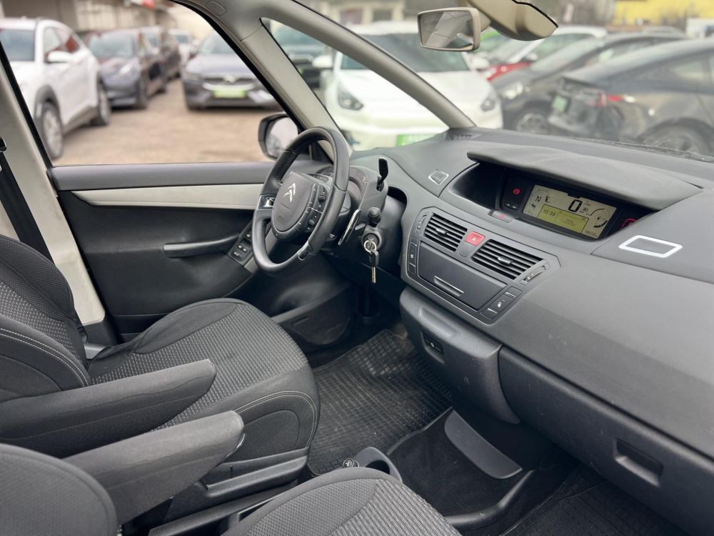CITROEN C4 PICASSO Grand1.6 HDi Dynamique FAP (5 személyes ) Bluetooth. ülésfűtés. többzónás klíma