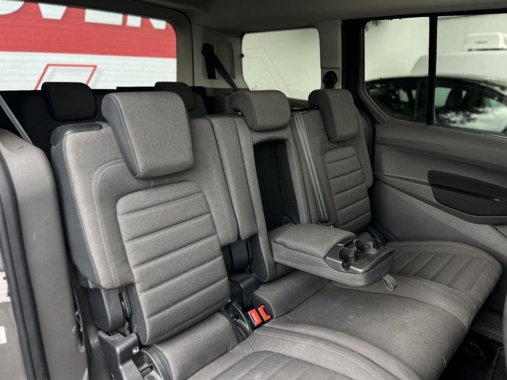 FORD CONNECT Tourneo230 1.5 TDCi L2 Titanium (7 személyes )
