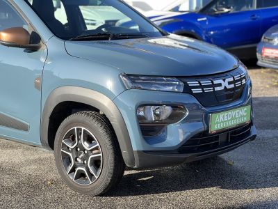 DACIA SPRING Electric 65 Extreme aut. 25e km Végig vezetett szervizkönyv Tolatókamera Carplay!