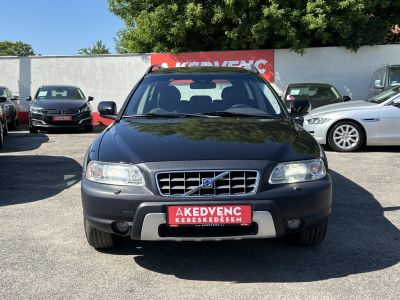 VOLVO XC70 2.4 D [D5] AWD Summum Geartronic 1tulaj NAVI Bőr Xenon Vhorog Ülésfűtés