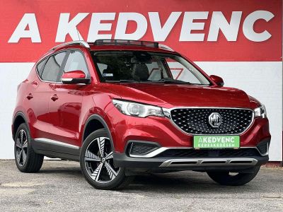 MG ZS EV Luxury. 68e km. végig vezetett márkaszerviz. Carplay. panorámatető