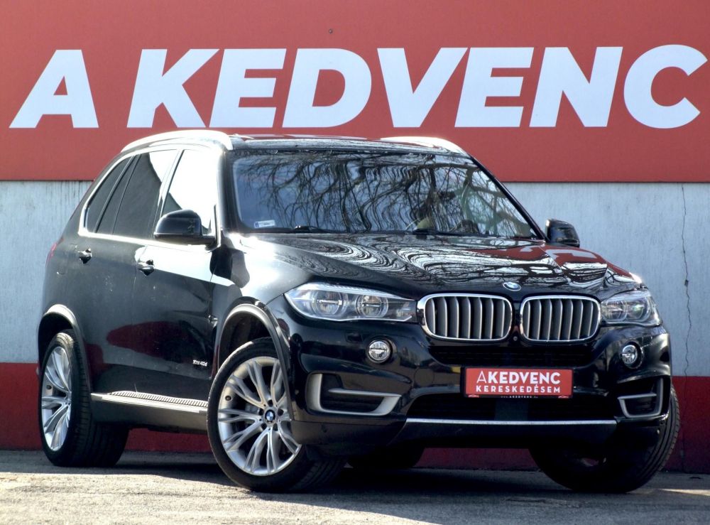 BMW X5 xDrive40d (Automata) M.o.-i. Magasan felszerelt! Panoráma Bang & Olufsen Távtartó Üléshűtés Memória