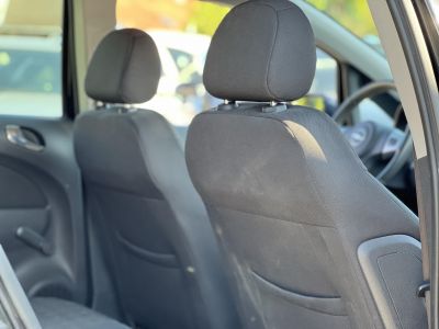 OPEL CORSA D 1.4 Selection Ülés- és Kormányfűtés. klíma