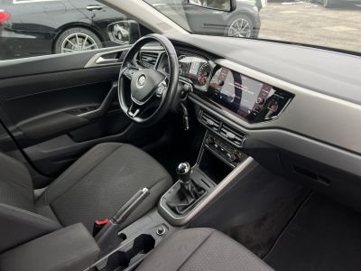 VOLKSWAGEN POLO VI 1.0 TSI Comfortline R-line Távtartó Ülésfűtés Carplay Márkaszervizelt!