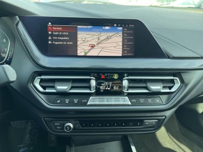 BMW 218i M Sport DKG LED HUD Távtartó Navi PDC Ülésfűtés Carplay