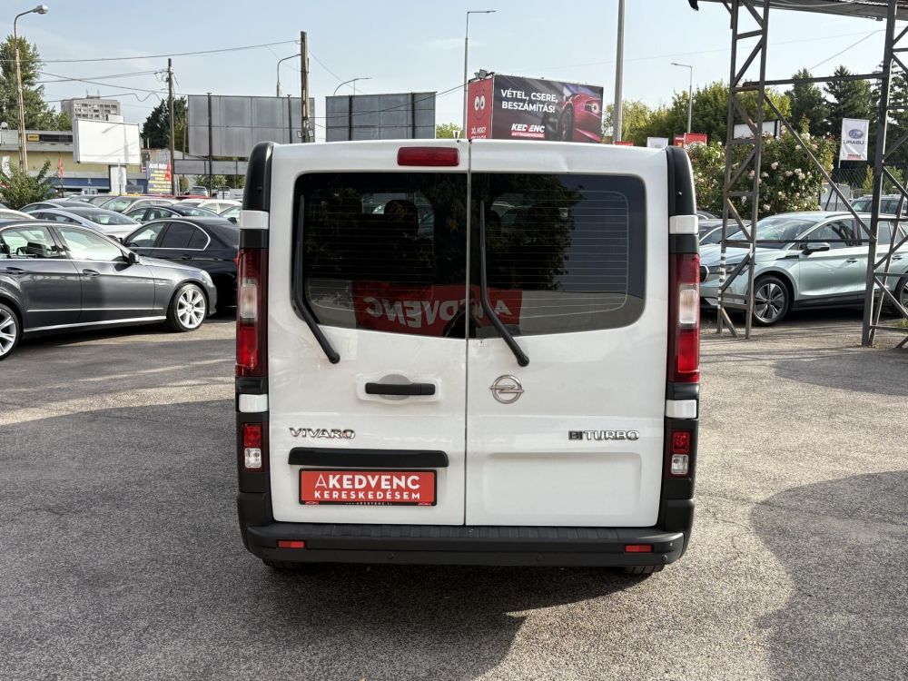 OPEL VIVARO 1.6 CDTI L1H1 2.7t Start-Stop Euro 6 (9 személyes) M.o.-i. 1.tul. Tempomat Klíma Tolatóradar