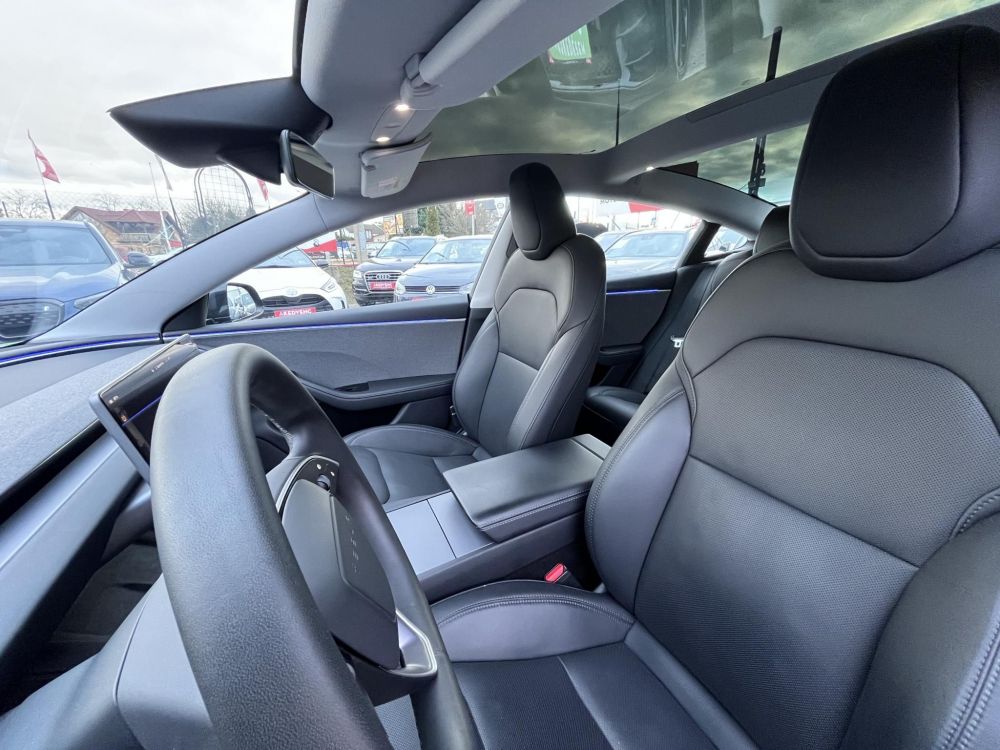 TESLA MODEL 3 RWD (Automata) HIGHLAND 27e km. AMD Ryzen. Gyári garancia 2032-ig. 500km hatótáv!