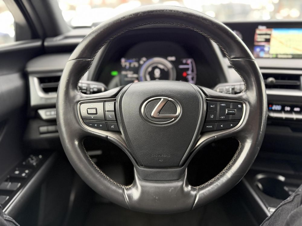 LEXUS UX 250h Comfort CVT 113e km. LED Tempomat Navi Sávtartó Bluetooth Kamera Keyless