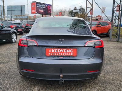 TESLA MODEL 3 Standard Range Plus Aut Garanciális. Megkímélt. LED PANORÁMA KAMERA VONÓHOROG