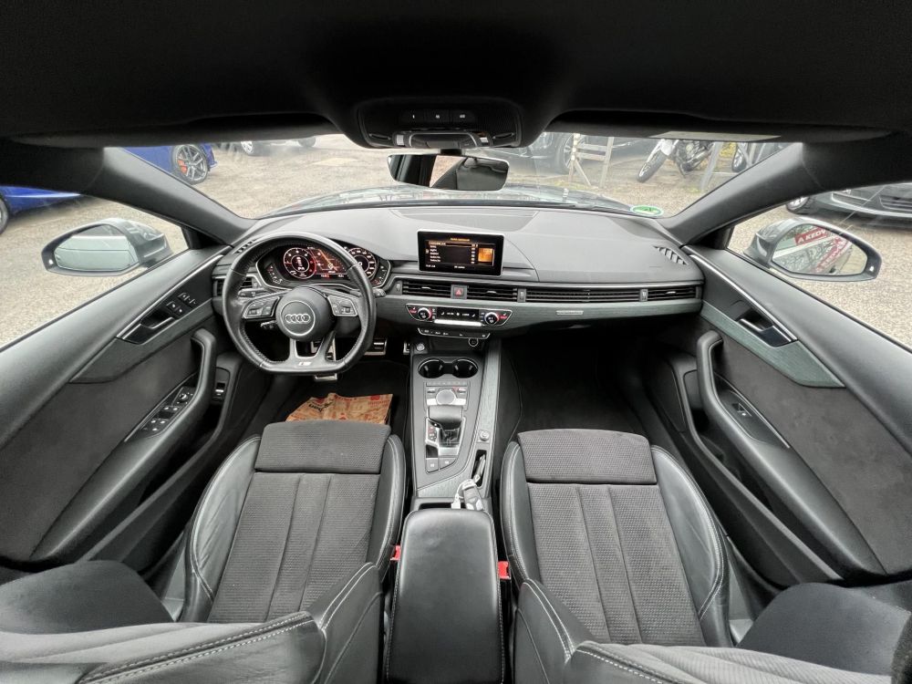 AUDI A4 Avant 3.0 TDI Sport quattro Tiptronic ic S-line LED Virtual Cockpit Távtartó Memória Kamera Vonóhorog Szervizelt!