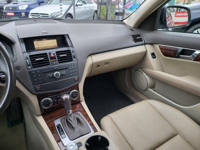 MERCEDES-BENZ C 300 Avantgarde (Automata) AMG 105e km. Tempomat Napfénytető Memória Bőr Ülésfűtés