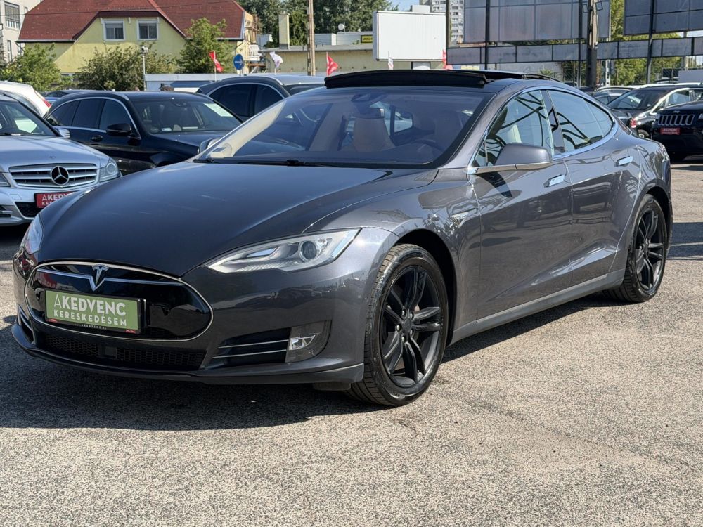 TESLA MODEL S 85 (Automata) SC01. CCS UPGRADE. FREE SUPERCHARGER. 88% AKKU!