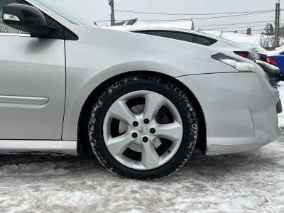 RENAULT LAGUNA 2.0 dCi Dynamique DPF (Automata) Klíma Tempomat Bluetooth Navi!