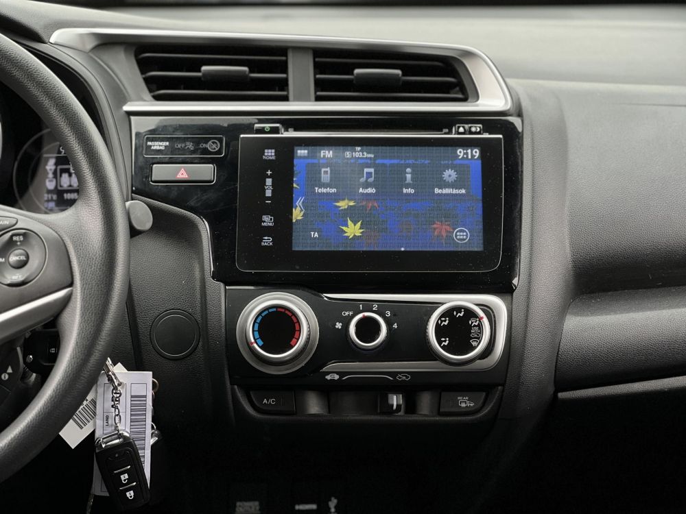 HONDA JAZZ 1.3 Comfort M.o.-i. 1.tul. Márkaszervizelt!