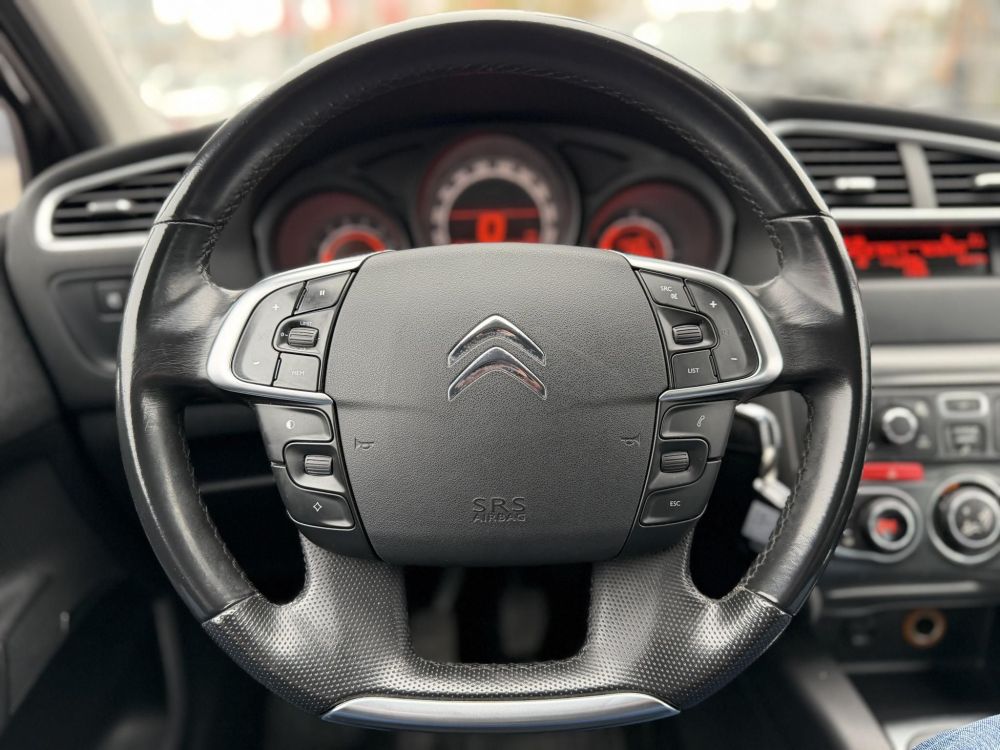 CITROEN C4 1.6 e-HDi Exclusive Masszázs ülés. Kitűnő állapot. Friss műszaki vizsga. Téli-nyári gumi!