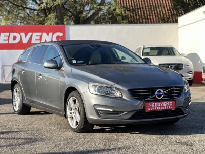 VOLVO V60 2.0 [T4] Kinetic Geartronic M.o.-i. magasan felszerelt. végig vezetett szervizkönyv!