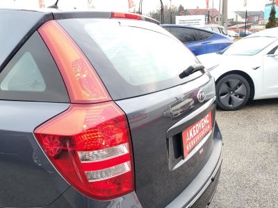 KIA CEE'D SW 1.6 CRDi EX Digitklíma Multikormány 4x.elablak Szervizelt!