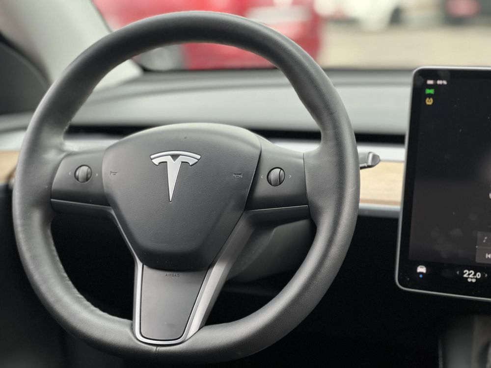 TESLA MODEL Y Performance AWD (Automata) 138e km. AMD Ryzen. mátrix LED. hőszivattyú. garanciális. 8db kerék. (19-21)