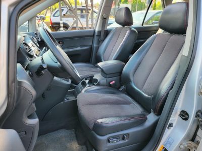 KIA CARENS 2.0 LX 7 személyes Napfénytető Digitklíma Félbőr Tolatóradar Szervizelt!