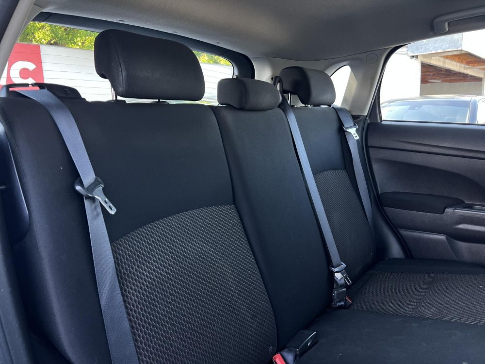 MITSUBISHI ASX 1.6 MIVEC Inform 2WD M.o.-i. friss nagyszerviz!