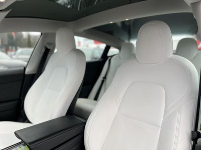 TESLA MODEL 3 Long Range AWD (Automata) 77e km. FEHÉR BELSŐ. mátrix LED. hőszivattyú. garanciális!