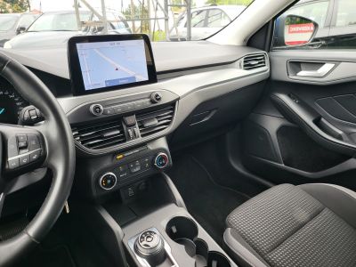 FORD FOCUS 1.5 EcoBlue Active (Automata) LED Tempomat Navi Bluetooh PDC
