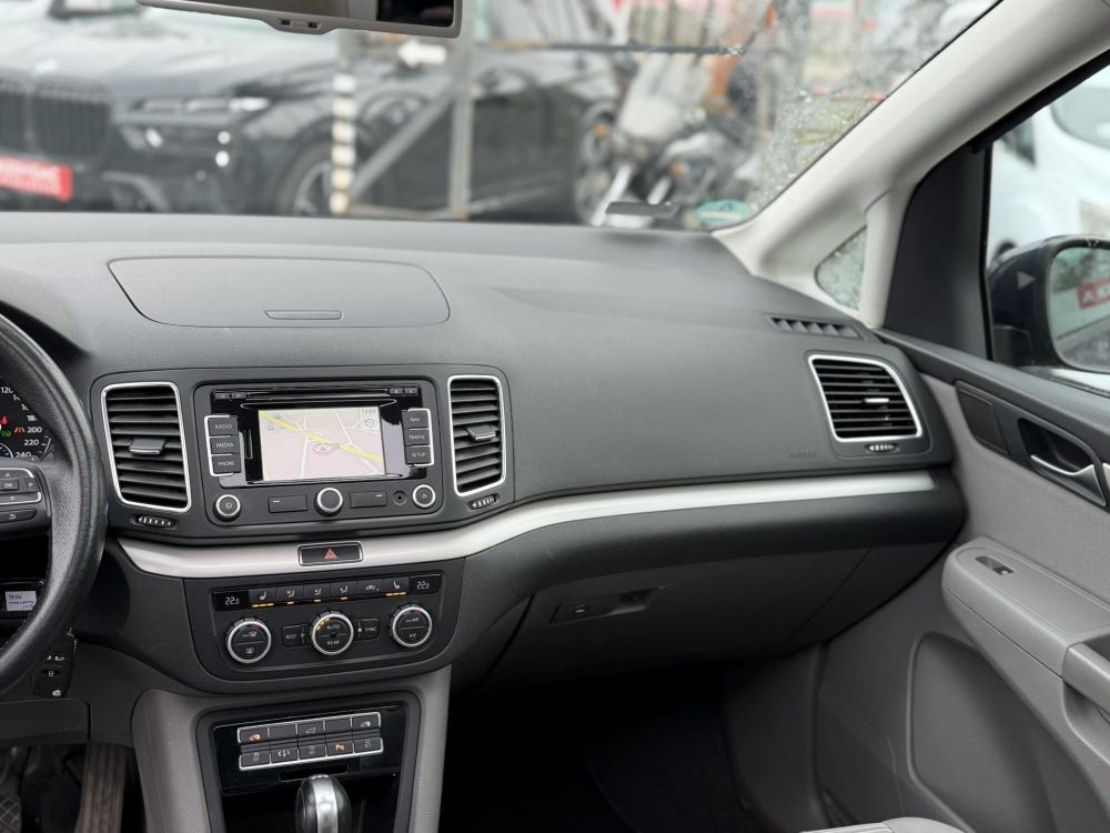 SEAT ALHAMBRA 2.0 CR TDI Style DSG [7 személy] Panorámatető Ülésfűtés Adaptív futómű Világos belső Frissen szervizelt!