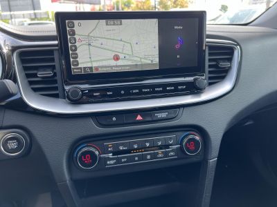 KIA XCEED 1.6 GDI PHEV X-Platinum DCT Zöld rendszám LED Tempomat Navi Kamera Sávtartó Carplay 65e km!