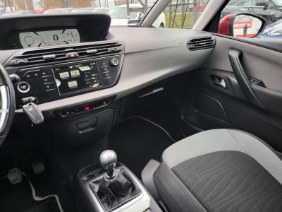 CITROEN GRAND C4 PICASSO C4Picasso 1.6 e-HDi Tendance (7 személyes ) Tempomat Bluetooth Tolatóradar Vonóhorog Friss Szerviz! 2db gyári kulcs