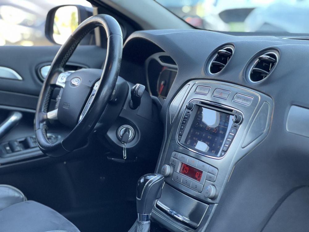 FORD MONDEO 2.0 TDCi Ghia Executive (Automata)