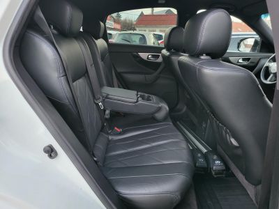 INFINITI QX70 3.0 d S Premium (Automata) Xenon Napfénytető Távtartó Navi Memória Ülésfűtés/hűtés Keyless