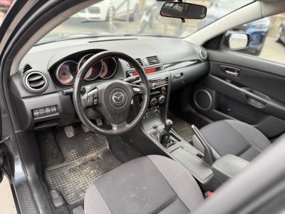 MAZDA 3 Sport 1.6 TE Digitklíma Ülésfűtés 4xelablak Téli-nyári gumi Rendszeresen karbantartott!