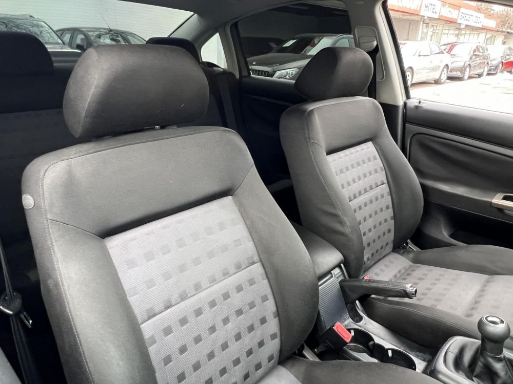 VOLKSWAGEN PASSAT 1.6 Comfortline Business Klíma Tempomat Rendszeresen szervizelt!