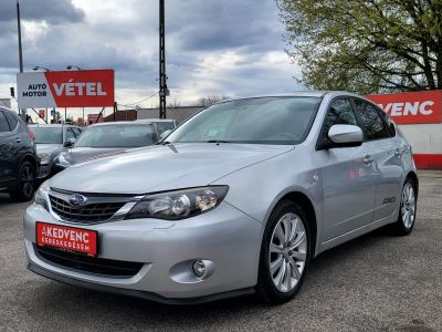 SUBARU IMPREZA 2.0 Sport (Automata) AWD Xenon Keyless Tempomat Ülésfűtés Kamera Vonóhorog Téli-nyári kerék