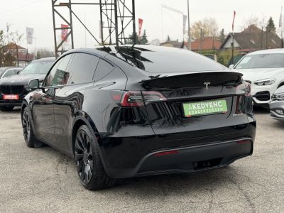 TESLA MODEL Y Performance AWD (Automata) 49e km. ÁFÁS! AMD Ryzen. garanciális. premium hifi. vonóhorog!