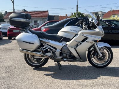 YAMAHA FJR 1300
