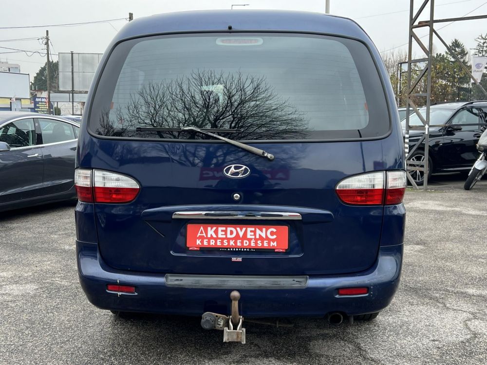 HYUNDAI H-1 2.5 CRDI (9 személyes )