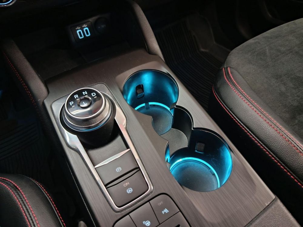 FORD KUGA 2.5 FHEV ST-Line X Graphite Tech Edition CVT M.o.-i. 1.tul. Bang & Olufsen Hifi